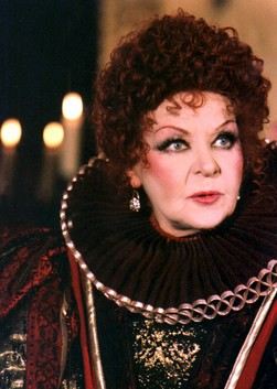 Биография Нины Ургант - Российские актеры.