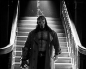 Появились первые фото Дэвида Харбора в образе Хеллбоя