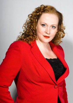 Биография Юлии Ауг - Режиссеры.