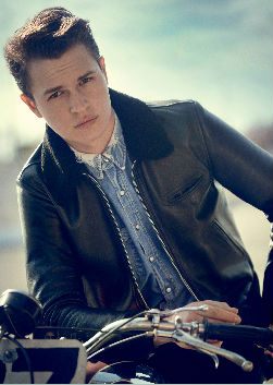 Биография Энсела Эльгорта - Иностранные актеры.