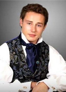 Биография Дмитрия Исаева - Российские актеры.