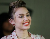 У Майли Сайрус обсессивно-компульсивное расстройство