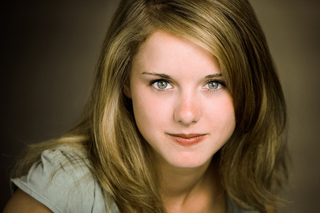 Лаура Уиггинс - Биография