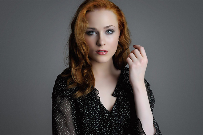 Эван Рэйчел Вуд - Биография