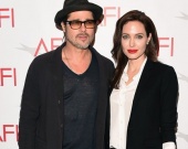 Джоли и Питт встретят Рождество всей семьей