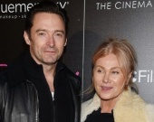 Хью Джекман вместе с супругой на премьере фильма "Цирк уродов"