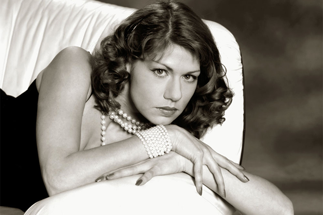 Елена Бирюкова - Биография