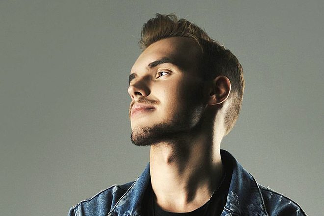 Артем Данин - Биография