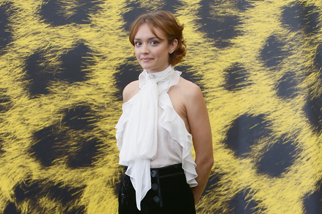 Оливия Кук - Биография