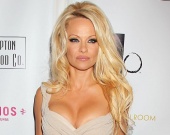 Памела Андерсон снялась в соблазнительной рекламе