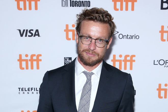 Саймон Бейкер - Биография