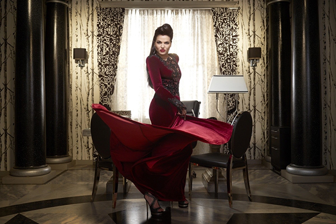 Лана Паррия - Биография