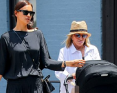 Ирина Шейк на прогулке с дочерью и свекровью