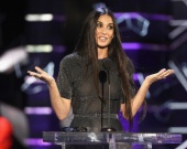 Деми Мур посмеялась над Брюсом Уиллисом