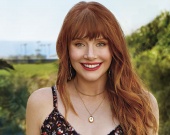 Звезда "Мира Юрского периода" сыграет мать Элтона Джона