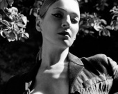 Ума Турман снялась в смелой фотосессии для LOVE Magazine