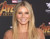 Гвинет Пэлтроу опубликовала первое фото со свадьбы