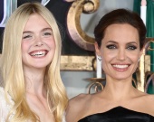 Эль Фаннинг о работе с Анджелиной Джоли: "Она удивительная!"