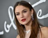 Кира Найтли публично обвинила Кейт Миддлтон в лицемерии