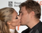 Пэрис Хилтон перенесла свадьбу из-за своего бизнеса