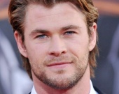 Крис Хемсворт на съемках боевика "Дакка"