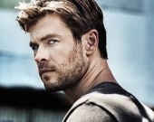 Крис Хемсворт на съемках "Дакка"