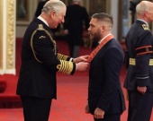 Том Харди стал рыцарем-командором