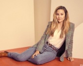 Аманда Байнс снялась в новой фотосессии