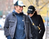 Ирина Шейк и Брэдли Купер на романтической прогулке в Нью-Йорке