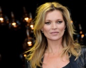 Кейт Мосс снялась в рекламе Burberry и Вивьен Вествуд