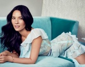 Оливия Манн не упускает возможность подчеркнуть соблазнительные формы