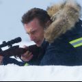 Лиам Нисон на новых постерах боевика «Снегоуборщик»