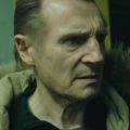 Лиам Нисон разбирается с мафиози в отрывке из «Снегоуборщика»