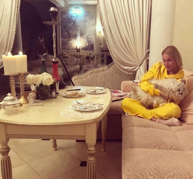 Волочкова о съёмках с Ксенией Собчак: «Простите, до сих пор отхожу» - «Новости шоубизнеса»