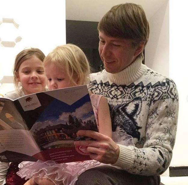 «Умоляю тебя, не пей»: Ягудин вспомнил, как Тарасова пыталась бороться с его пристрастием - «Новости шоубизнеса»