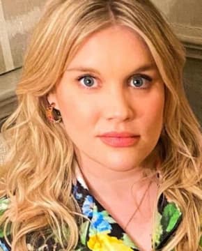 Эмеральд Феннелл - Биография