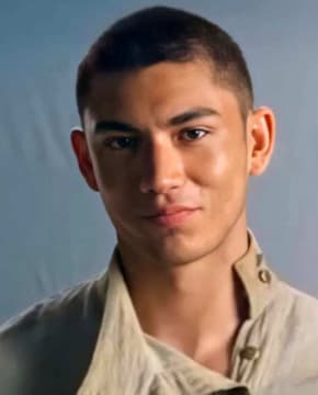 Арчи Рено - Биография