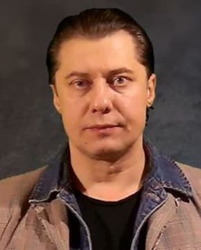 Константин Исаев - Биография