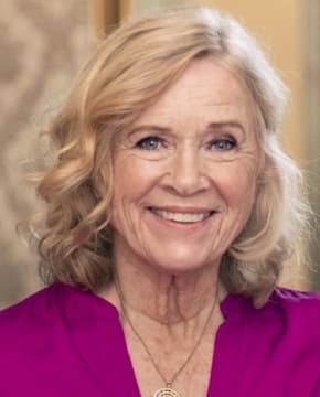 Лив Ульман - Биография