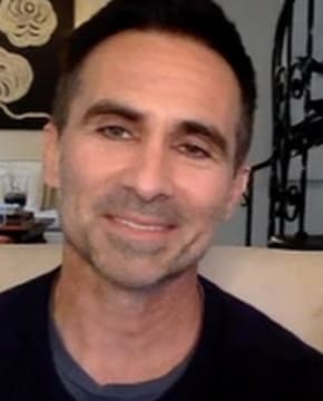 Нестор Карбонелл - Биография