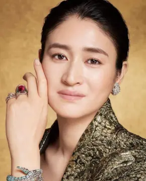 Коюки - Биография