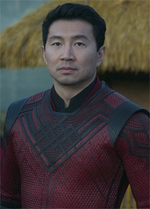 "Шан-Чи и Легенда Десяти Колец" в третий раз подряд возглавил прокат - «Новости кино»