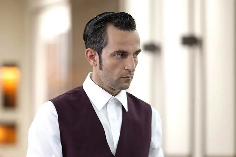 Арис Серветалис - Биография