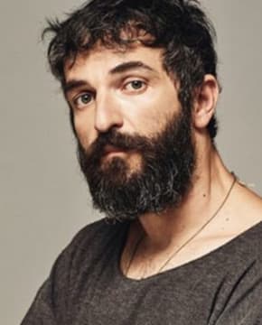 Арис Серветалис - Биография