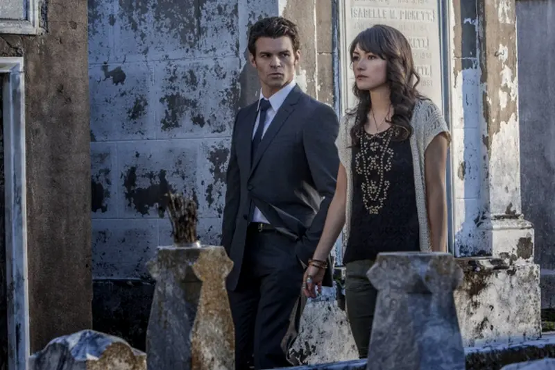 Даниэлла Пинеда - Биография