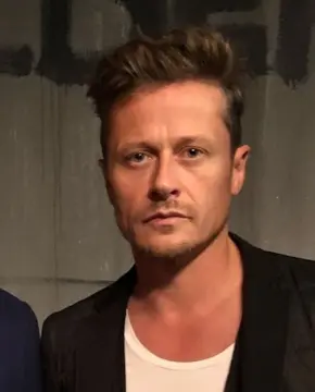 Роман Книжка - Биография