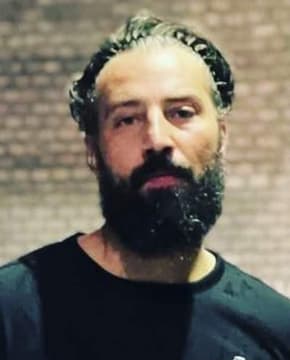 Муратан Муслу - Биография