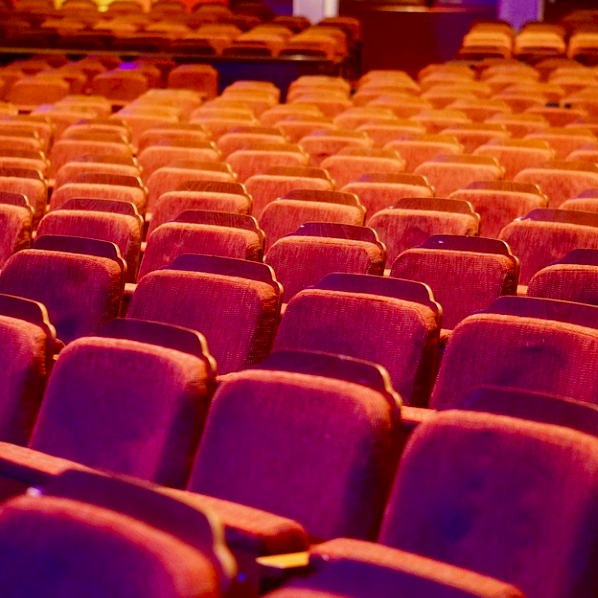 О выборе, который предстоит сделать мировой киноиндустрии - «Новости кино»