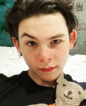 Натаниэль Сале - Биография