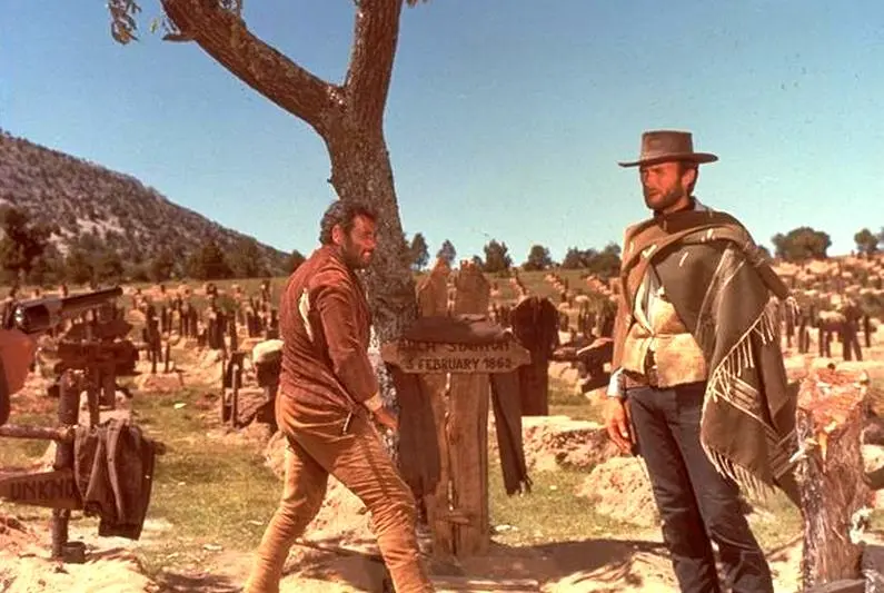 Илай Уоллак - Биография